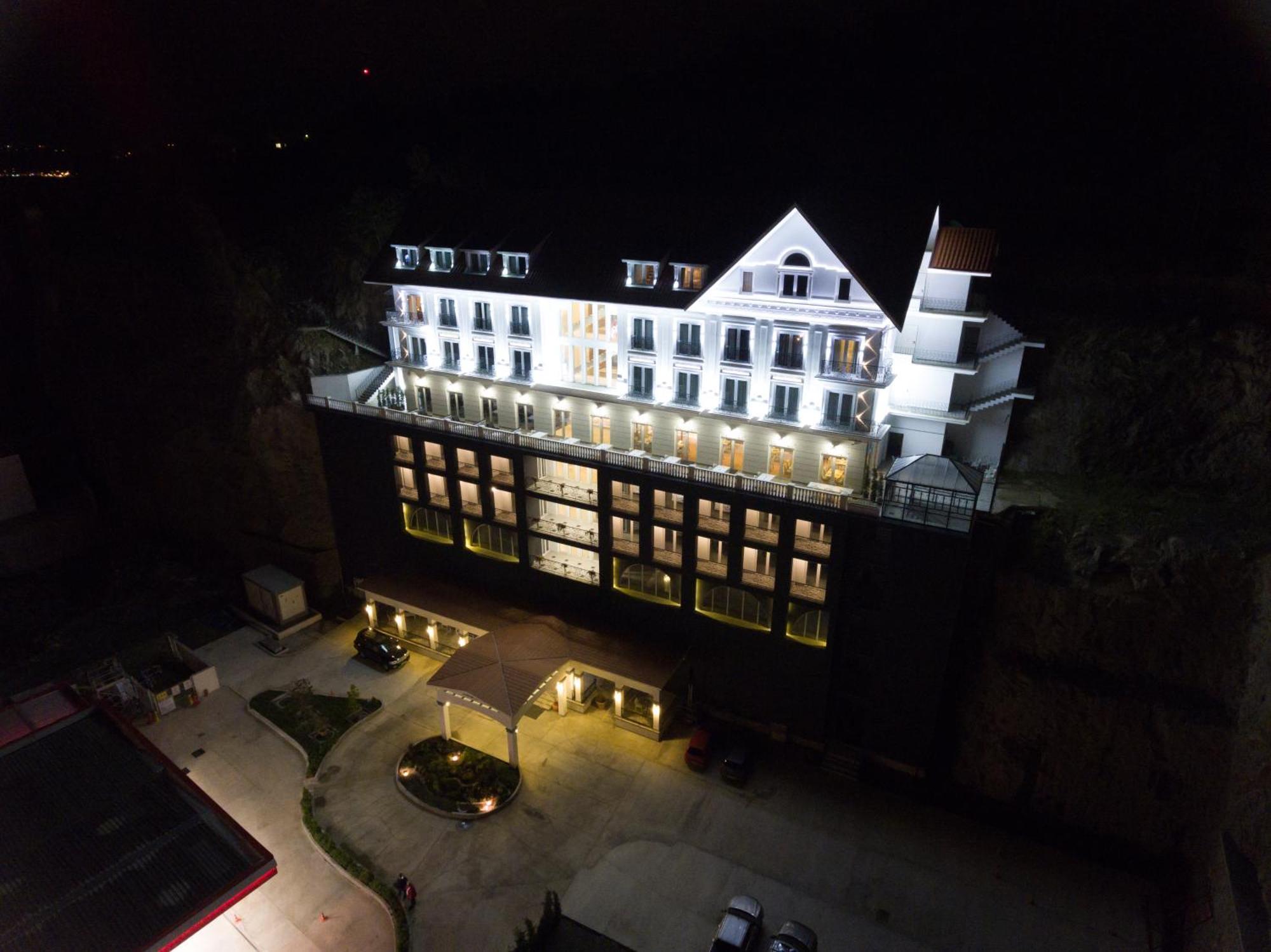 Mell Hotel Trabzon Buitenkant foto